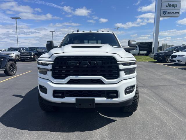 2025 RAM 3500 Limited Mega Cab 4x4 64 Box