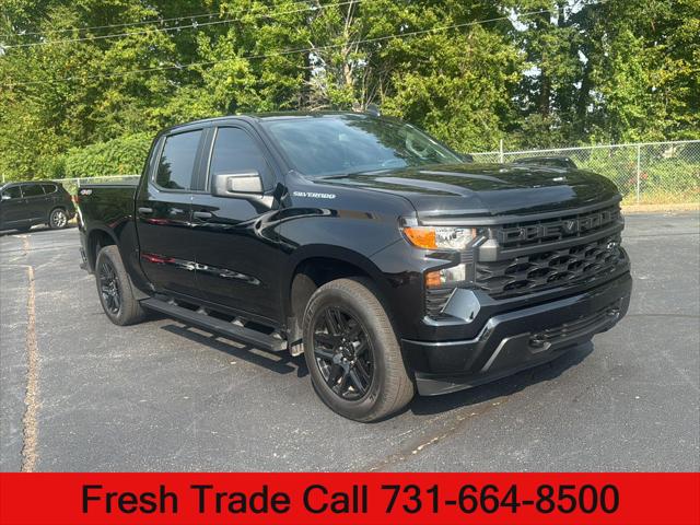 2022 Chevrolet Silverado 1500 4WD Crew Cab Short Bed Custom