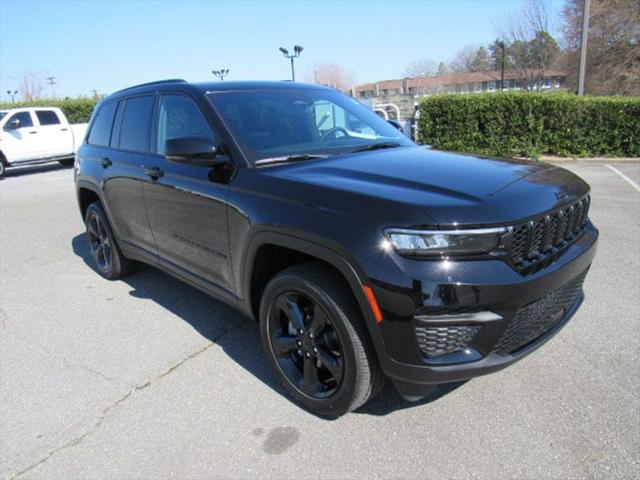 2024 Jeep Grand Cherokee Altitude X 4x2