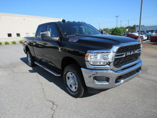 2024 RAM 2500 Tradesman Crew Cab 4x4 64 Box