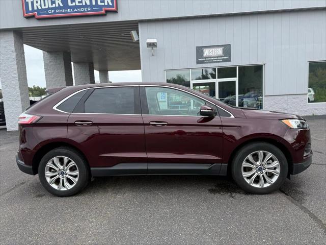 2022 Ford Edge Titanium