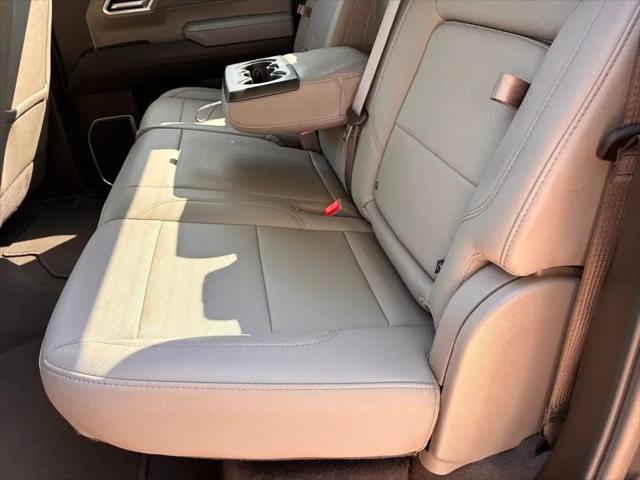 2025 GMC Sierra 1500 4WD Crew Cab Short Box SLT