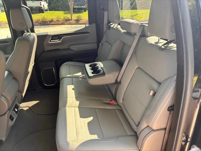 2025 GMC Sierra 1500 4WD Crew Cab Short Box SLT