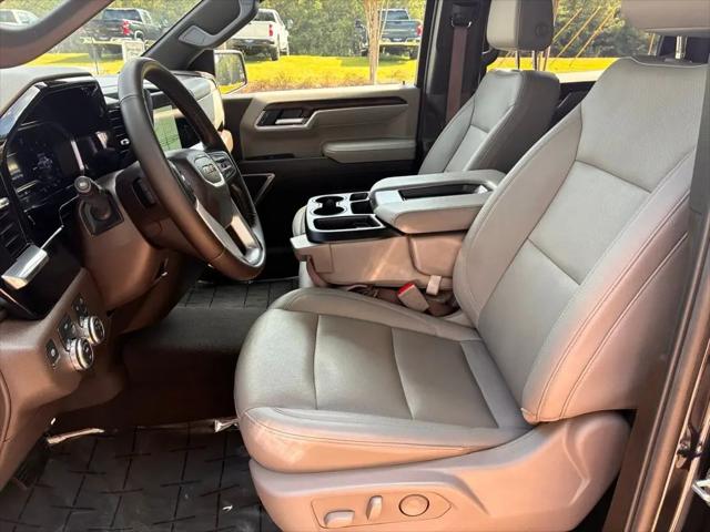 2025 GMC Sierra 1500 4WD Crew Cab Short Box SLT