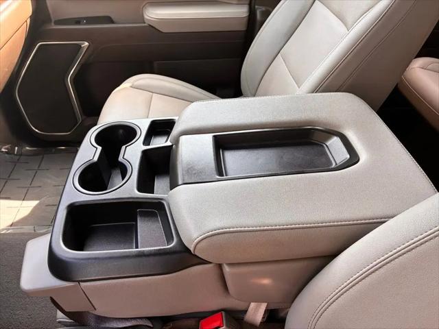 2025 GMC Sierra 1500 4WD Crew Cab Short Box SLT