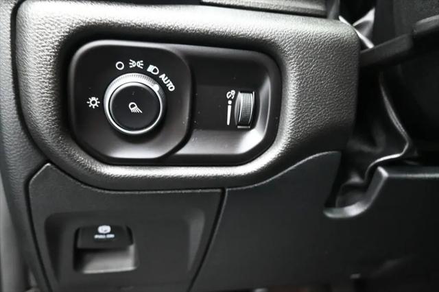 2026 Ram 1500 Tradesman Crew Cab 4x4 57 Box