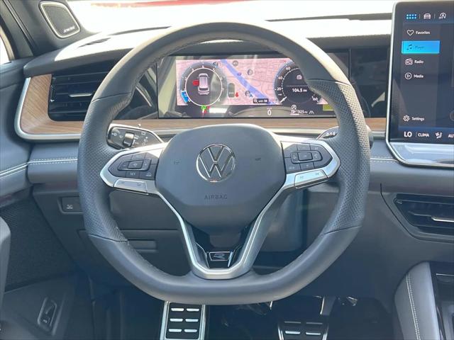 2025 Volkswagen Tiguan 2.0T SEL R-Line