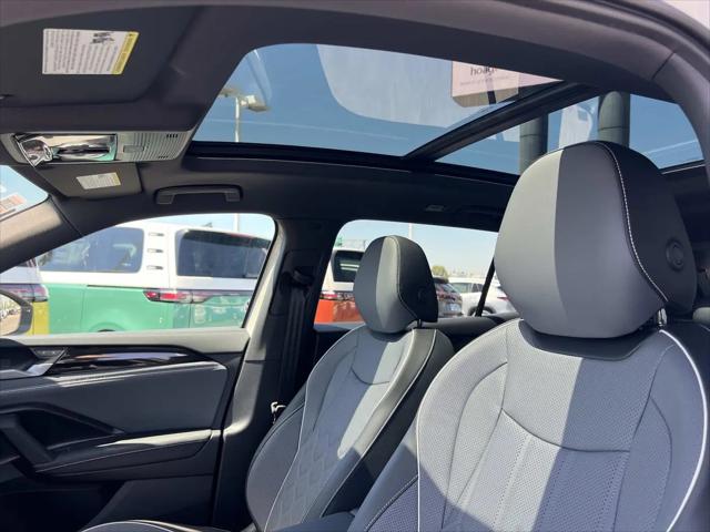 2025 Volkswagen Tiguan 2.0T SEL R-Line
