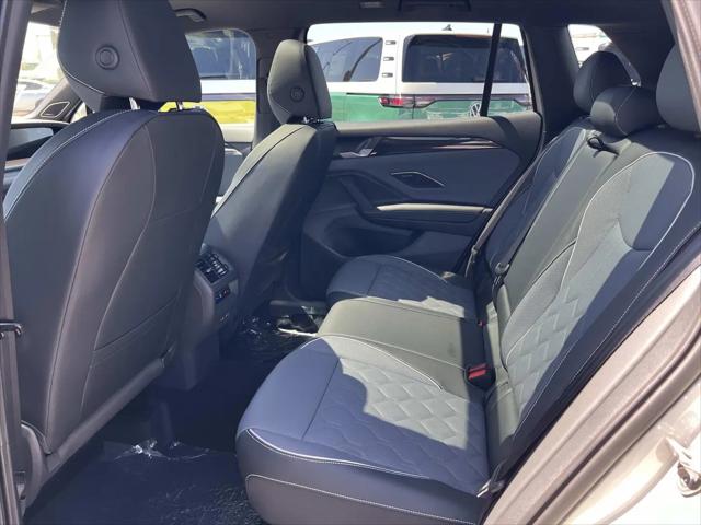 2025 Volkswagen Tiguan 2.0T SEL R-Line