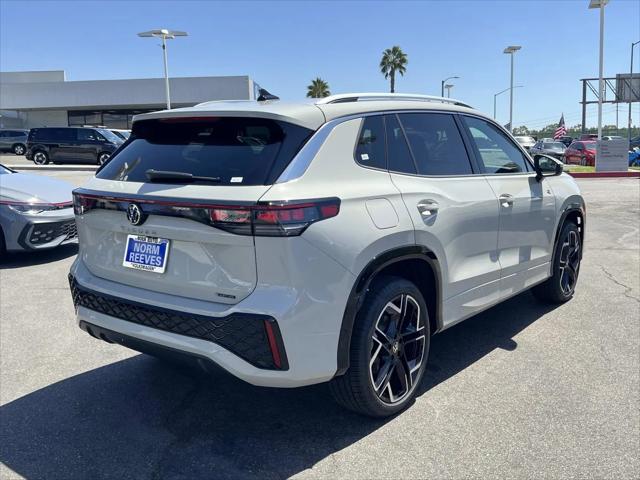2025 Volkswagen Tiguan 2.0T SEL R-Line