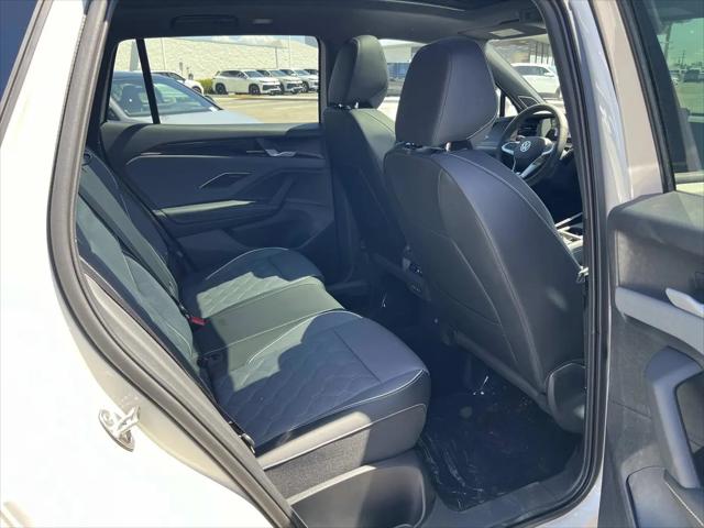 2025 Volkswagen Tiguan 2.0T SEL R-Line