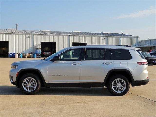 2023 Jeep Grand Cherokee L Laredo 4x4 2023 Jeep Grand Cherokee L Laredo 4x4
