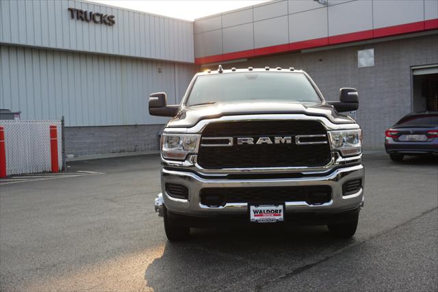 2024 RAM 3500 Tradesman Crew Cab 4x4 8 Box