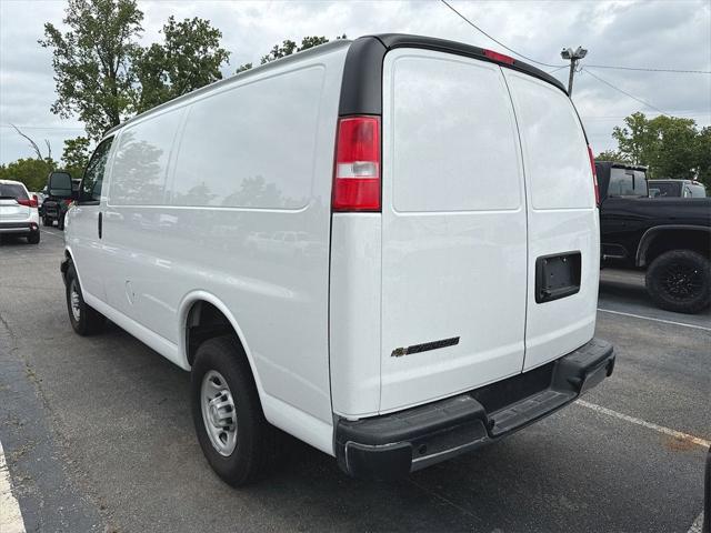 2024 Chevrolet Express Cargo RWD 2500 Regular Wheelbase WT