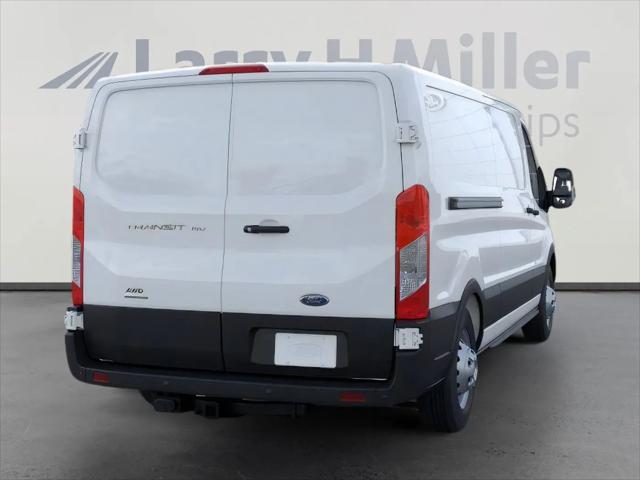 2025 Ford Transit Cargo Van T-150