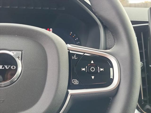2026 Volvo XC90 Plus, B6 AWD Gas (mild hybrid), Gasoline, Bright, 7 Seats