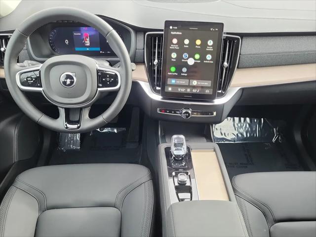 2026 Volvo XC90 Plus, B6 AWD Gas (mild hybrid), Gasoline, Bright, 7 Seats