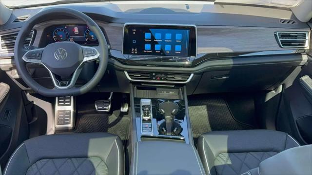 2026 Volkswagen Atlas SEL Premium R-Line
