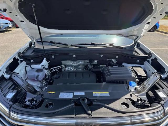 2026 Volkswagen Atlas SE with Technology