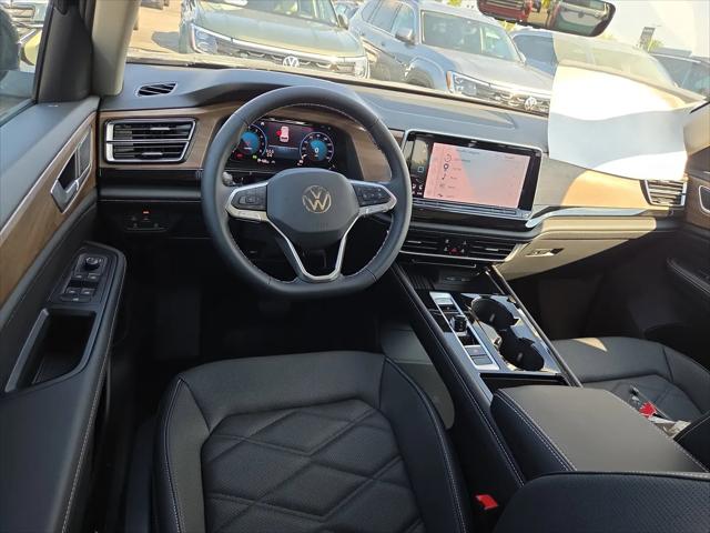 2026 Volkswagen Atlas SE with Technology