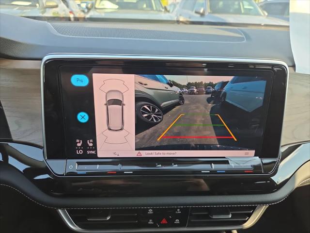 2026 Volkswagen Atlas SE with Technology