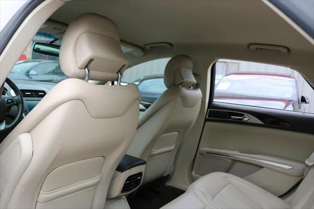 2016 Lincoln MKZ FWD