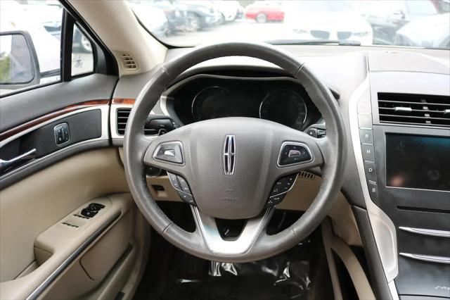 2016 Lincoln MKZ FWD