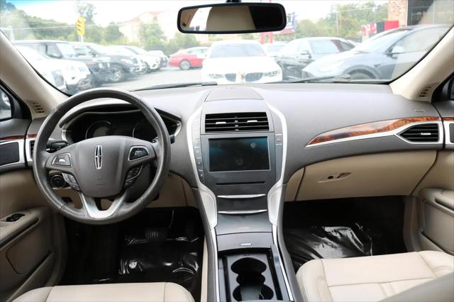 2016 Lincoln MKZ FWD