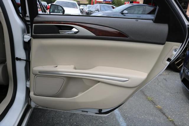 2016 Lincoln MKZ FWD