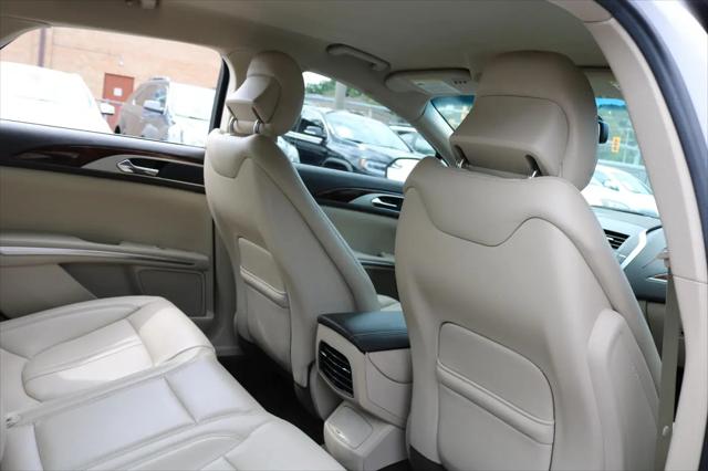 2016 Lincoln MKZ FWD