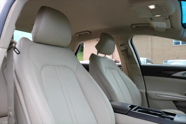 2016 Lincoln MKZ FWD