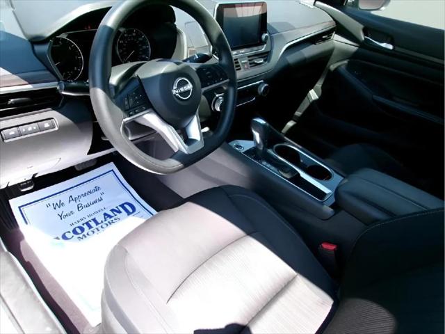 2024 Nissan Altima SV FWD