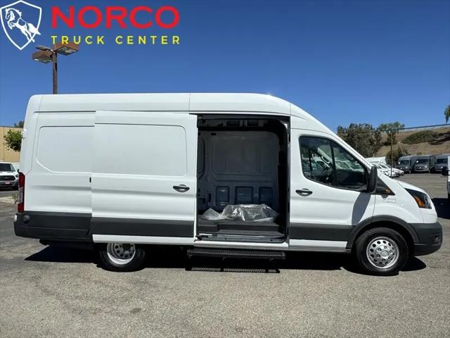 2022 Ford Transit Cargo Van T-350 HD