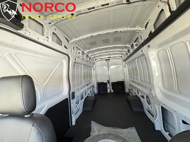 2022 Ford Transit Cargo Van T-350 HD