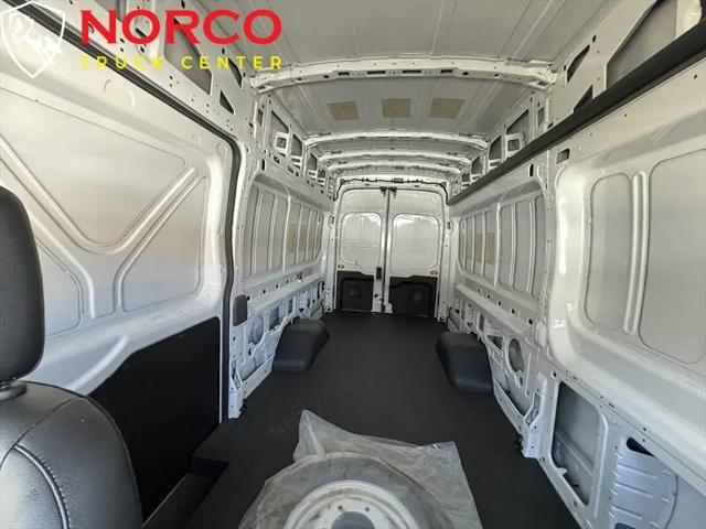 2022 Ford Transit Cargo Van T-350 HD