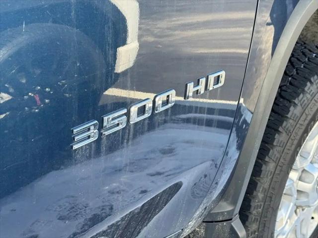 2021 Chevrolet Silverado 3500HD 4WD Crew Cab Long Bed LT