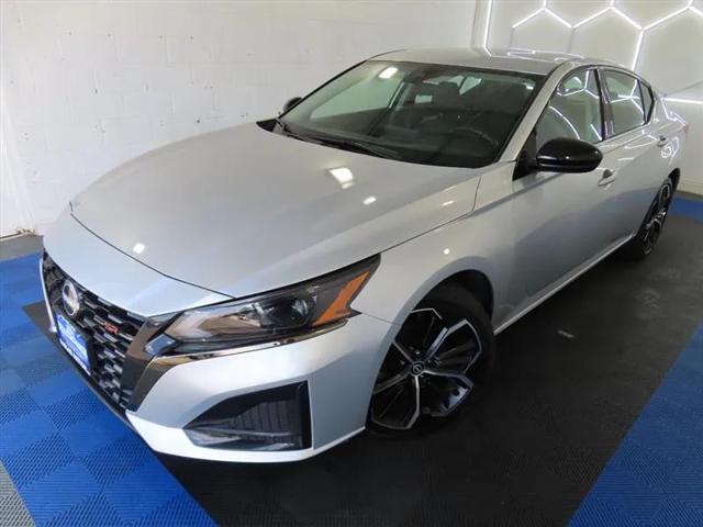 2024 Nissan Altima SR FWD
