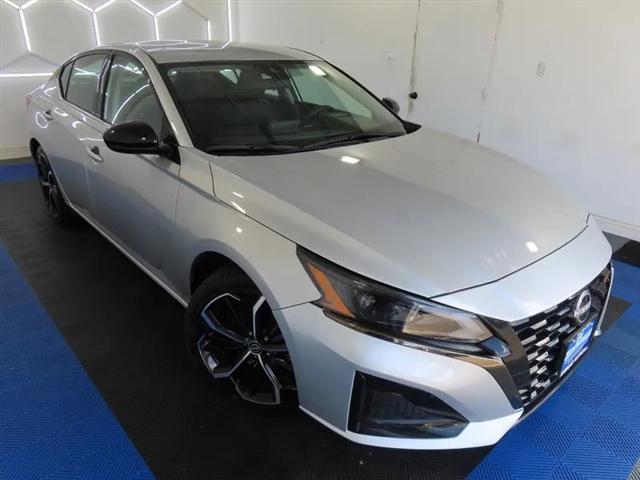 2024 Nissan Altima SR FWD