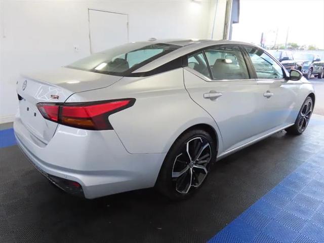 2024 Nissan Altima SR FWD