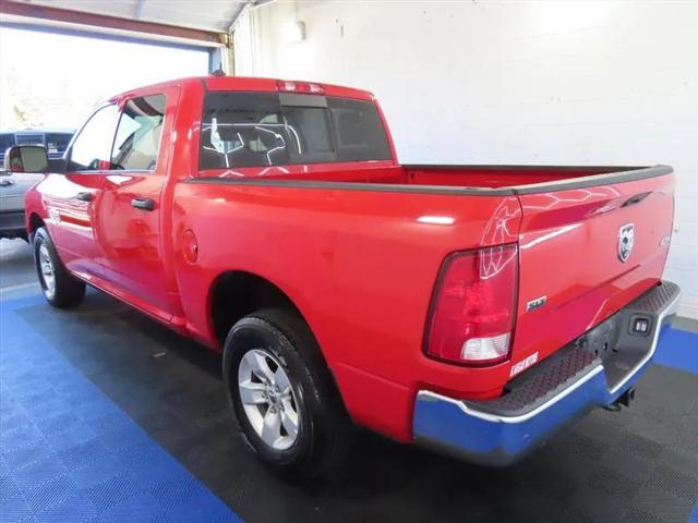 2023 Ram 1500 Classic SLT Crew Cab 4x4 5'7" Box
