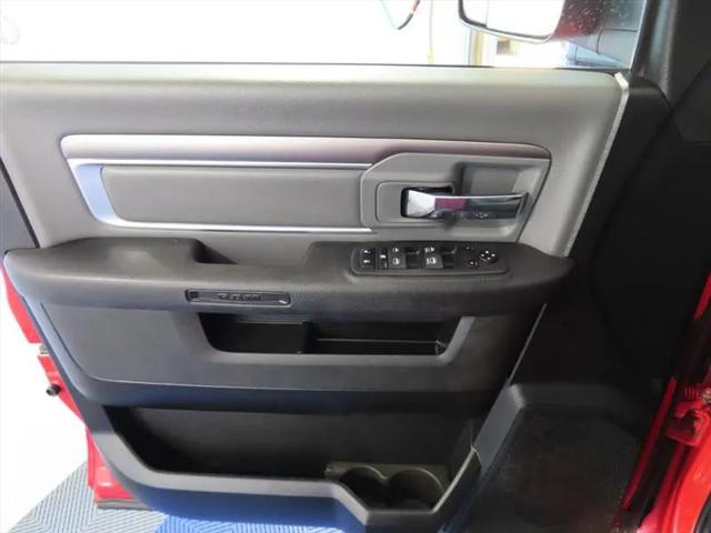 2023 Ram 1500 Classic SLT Crew Cab 4x4 5'7" Box
