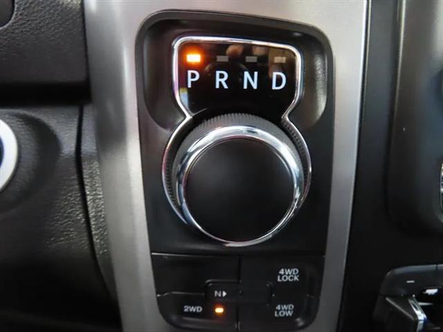 2023 Ram 1500 Classic SLT Crew Cab 4x4 5'7" Box