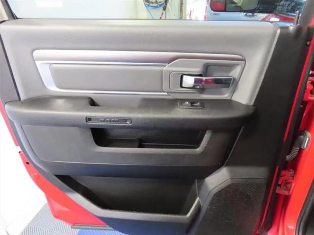 2023 Ram 1500 Classic SLT Crew Cab 4x4 5'7" Box