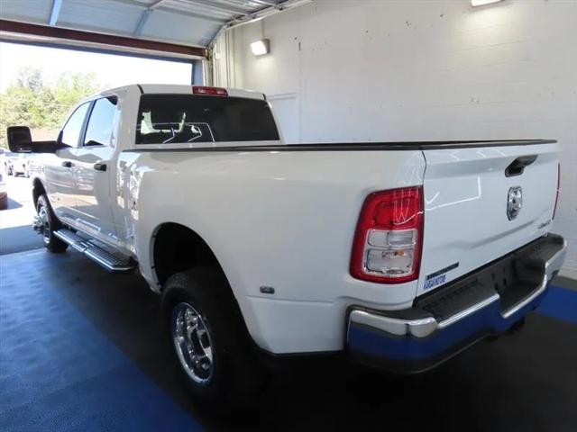 2024 Ram 3500 Big Horn Crew Cab 4x4 8' Box