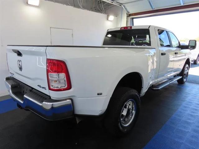 2024 Ram 3500 Big Horn Crew Cab 4x4 8' Box