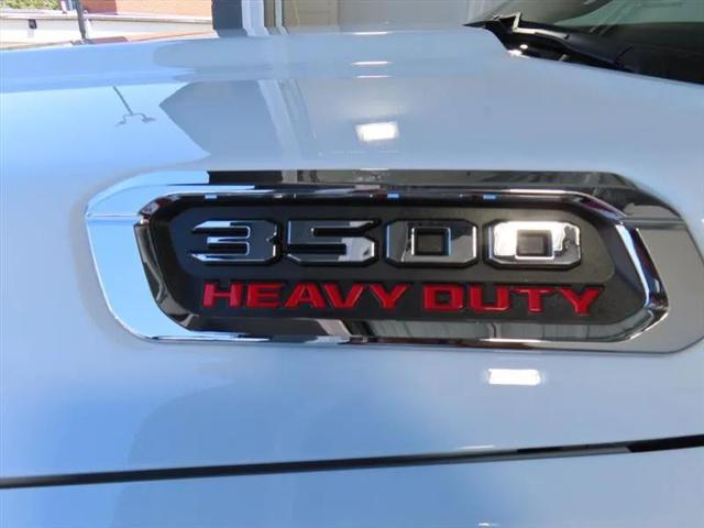 2024 Ram 3500 Big Horn Crew Cab 4x4 8' Box