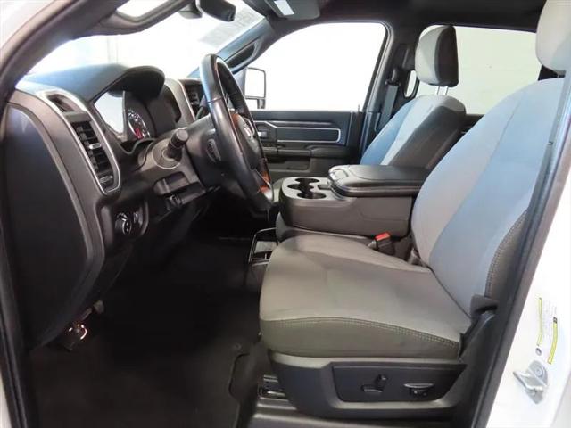 2024 Ram 3500 Big Horn Crew Cab 4x4 8' Box