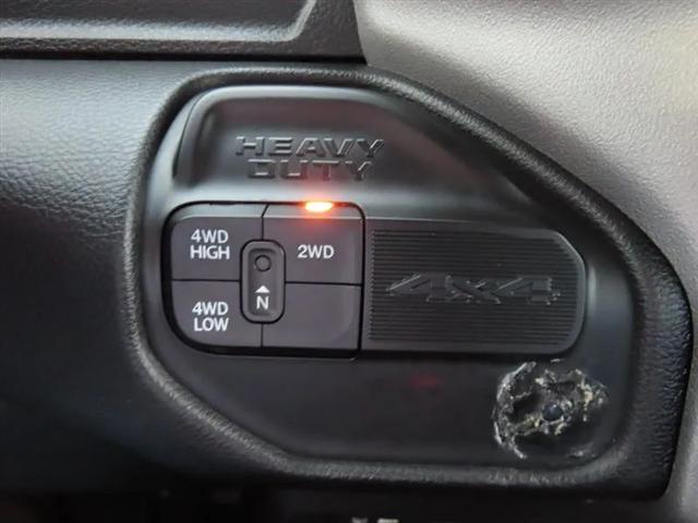 2024 Ram 3500 Big Horn Crew Cab 4x4 8' Box