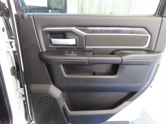 2024 Ram 3500 Big Horn Crew Cab 4x4 8' Box