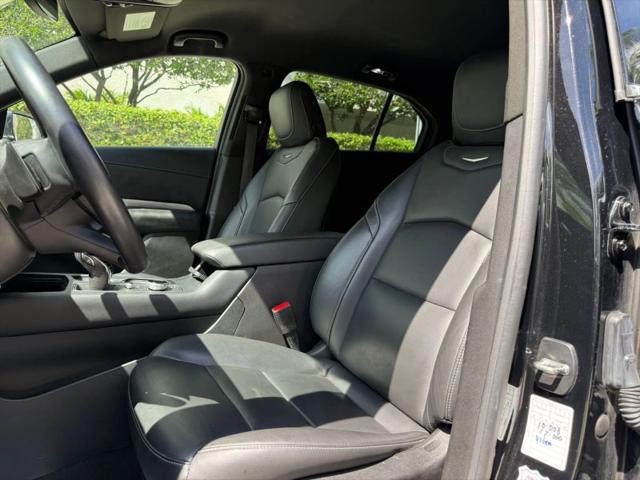 2024 Cadillac XT4 AWD Premium Luxury